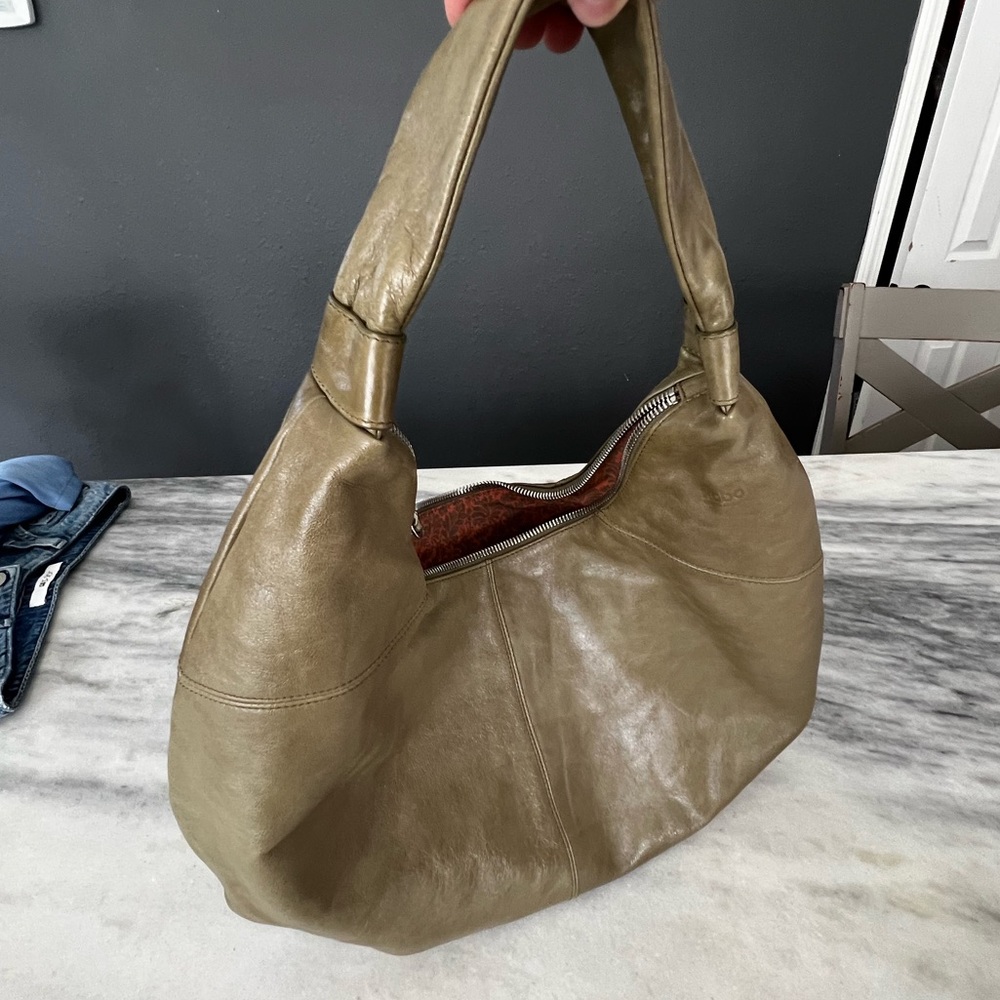 Leather hobo international 90’s style shoulder bag